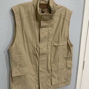 Clearwater Outfitters Sports Vest / brand new / Large